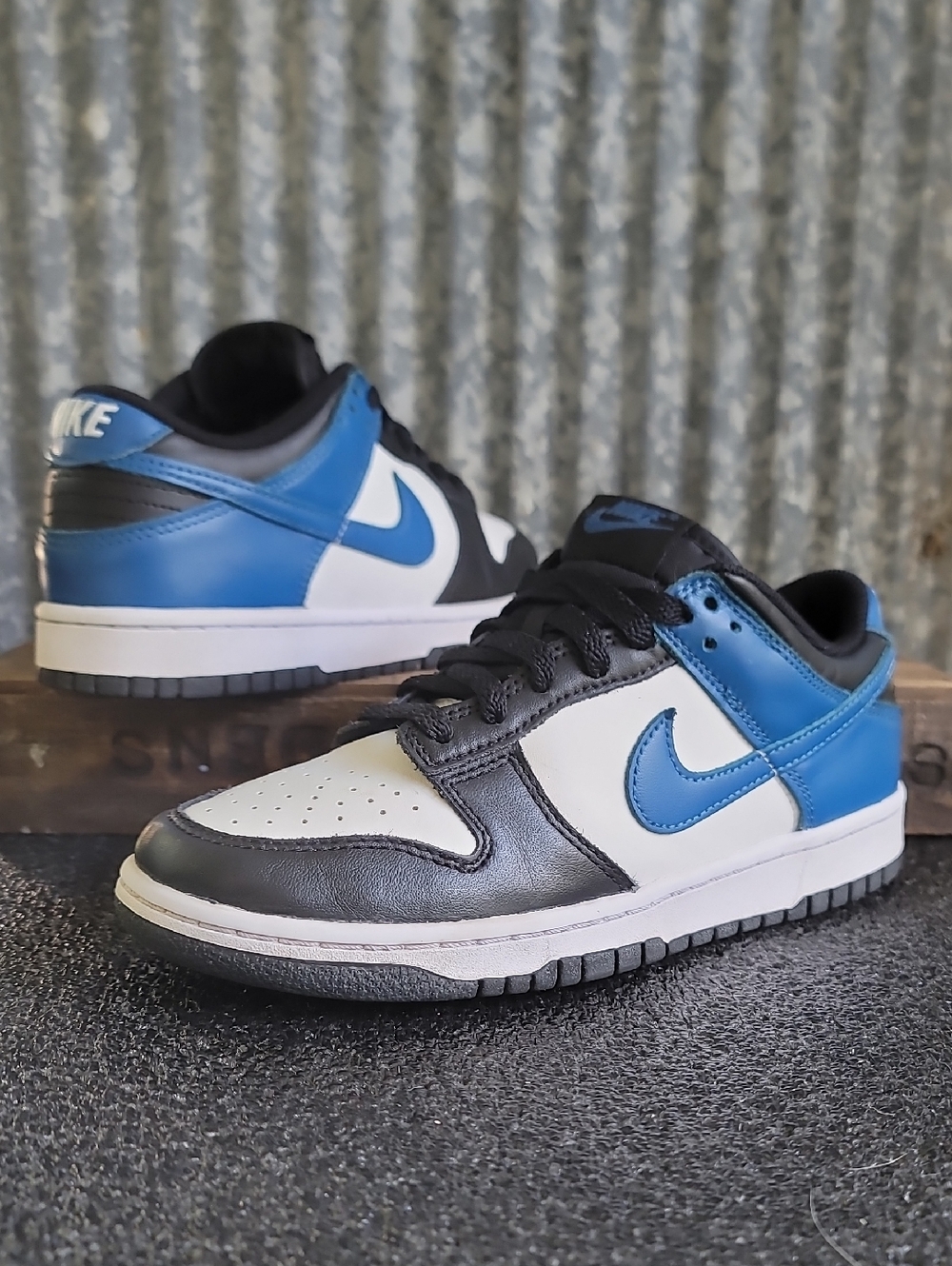 Nike Dunk Low "INDUSTRIAL BLUE" Wmns 7.5 Fast Shipper - Picture 2 of 12